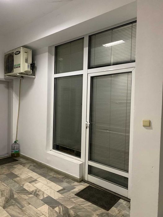 Продава се Магазин в Пловдив, Младежки Хълм - 40 кв.м за 1150 €/кв.м - Снимка #4