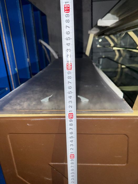 Vitrina preparate 220 v