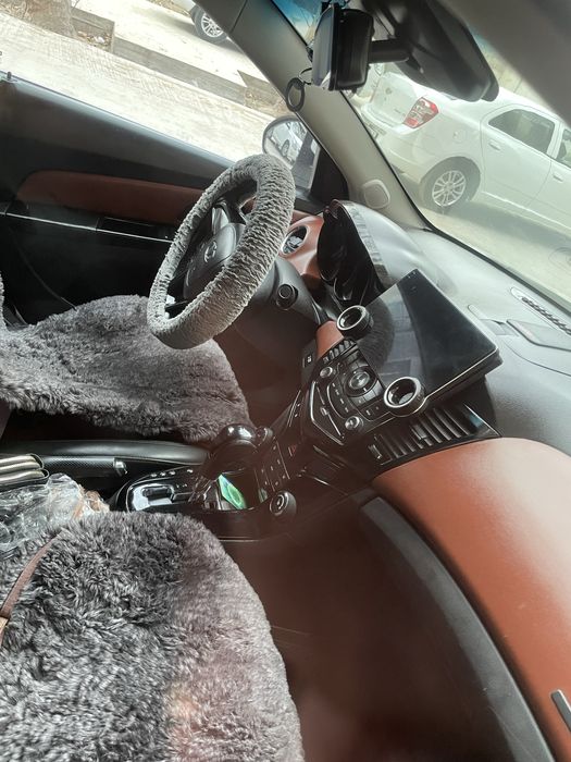 Ласетти круз сотилади 2009 йил мошина прапан 65 тали куйилган