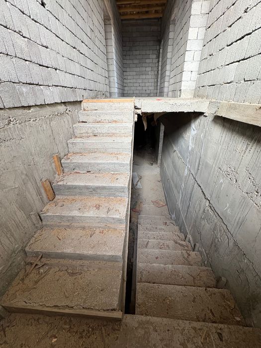 Продается недостроенный дом