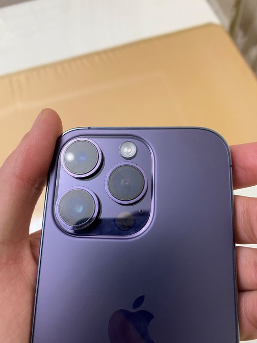 Продам iphone 14 pro в хорошем состоянии