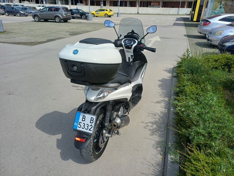 Скутер Пиаджо/Piaggio Beverley 350