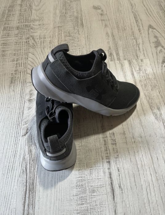 Adidasi under armour marimea 40