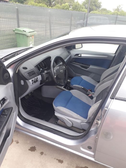 OPEL Astra 2004 — imagine 5