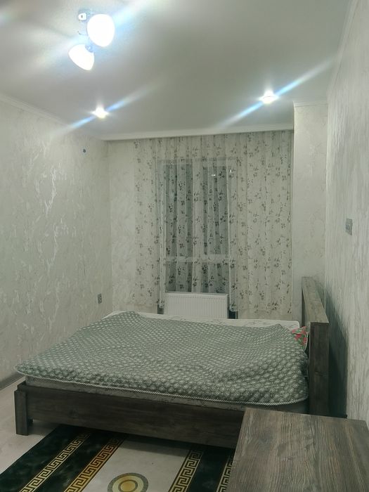 Сдаётся в аренду 2 комнатная квартира в самом центре Каскелена.