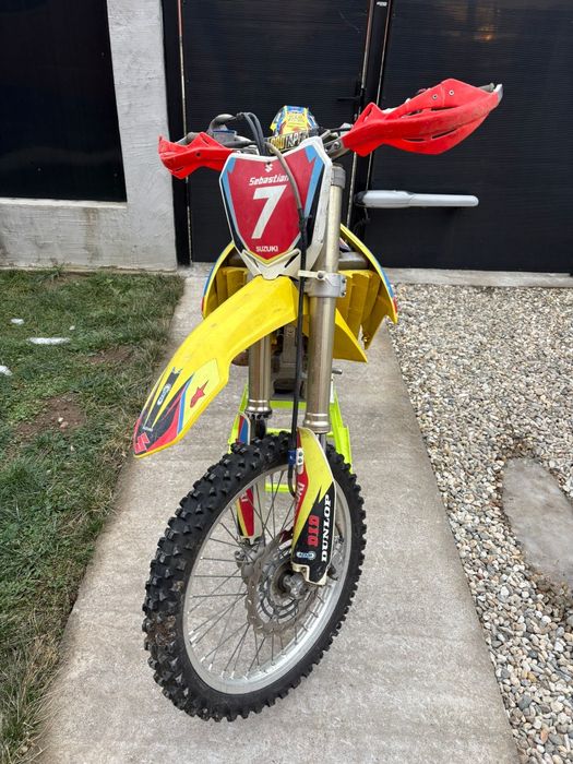 Vând Suzuki rmz 450 cross
