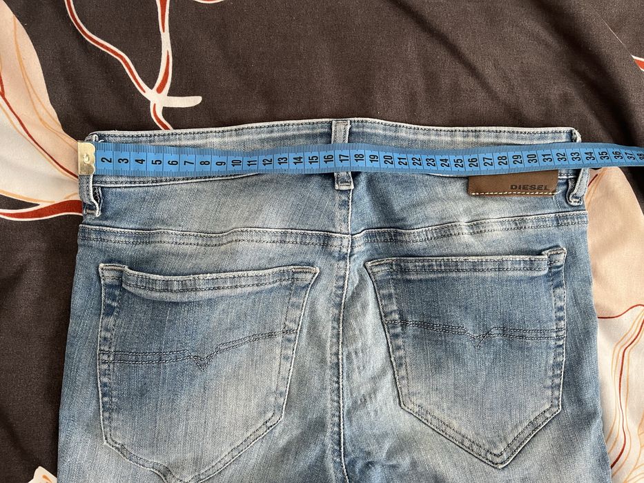 Blugi albastri Diesel