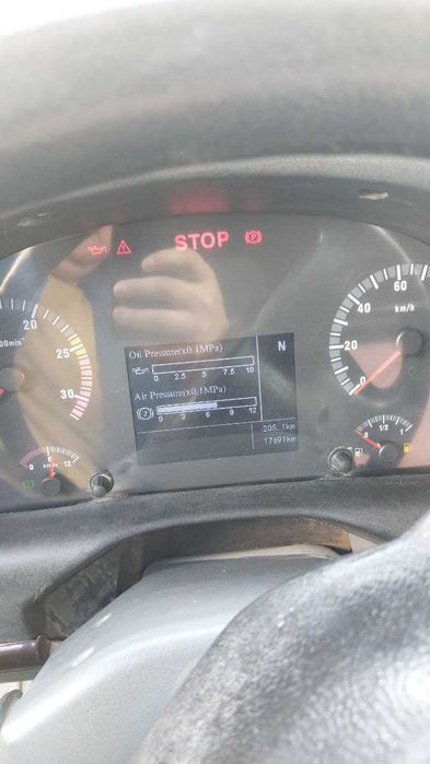 HOWO тягач сотилади срочно!