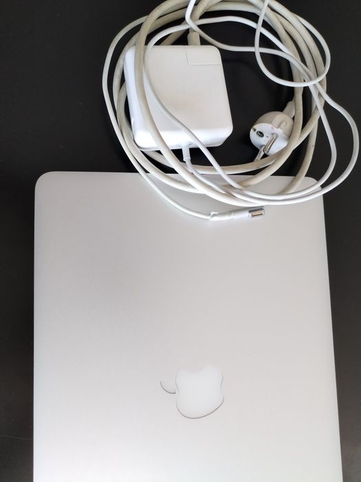 Macbook  Air Apple