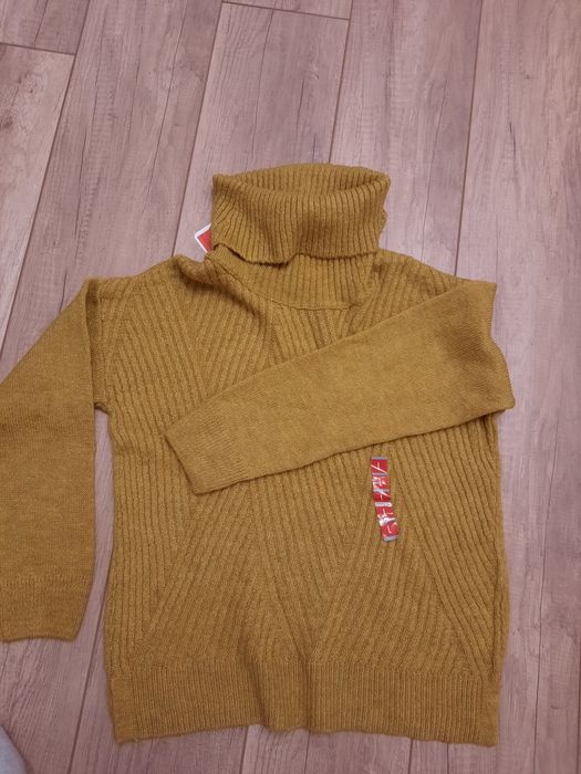 Новые кофты теплые на 44,46,48,50 р