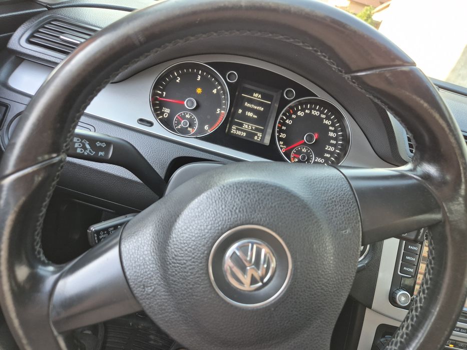 Vw Passat B6 1.6 TDI 105 Cp   Climatronic Parktronic din 2010 Euro 5