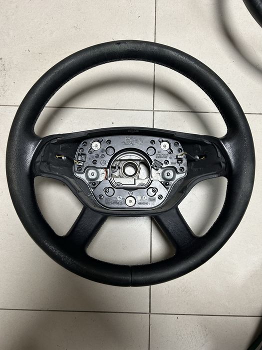 Волан за Mercedes W 221