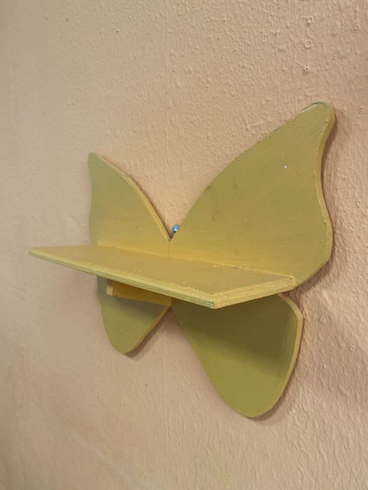 2 полочки в виде Бабочек