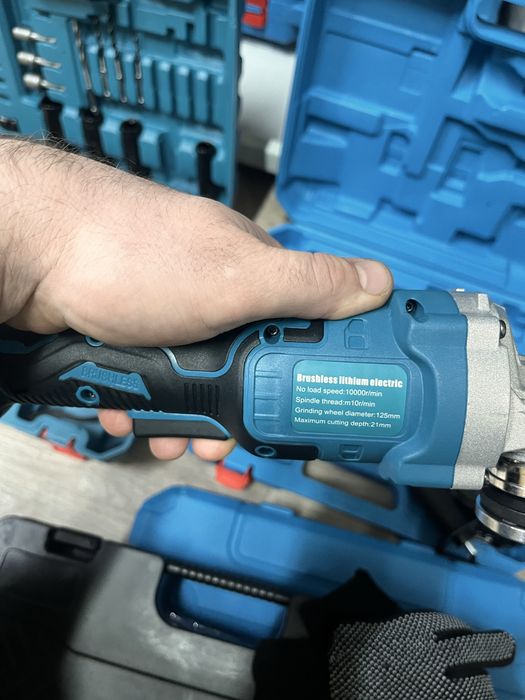 Болгарка на акккмуляторе