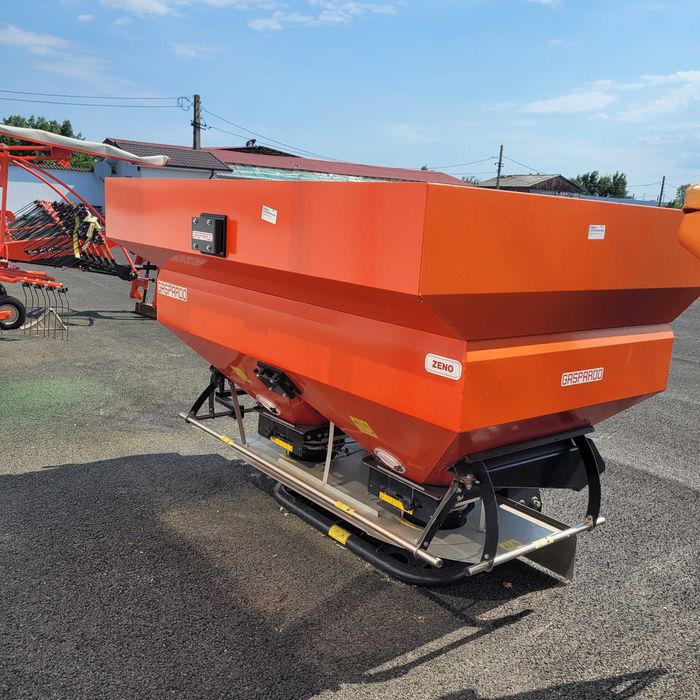 Distribuitor Îngrășăminte Maschio