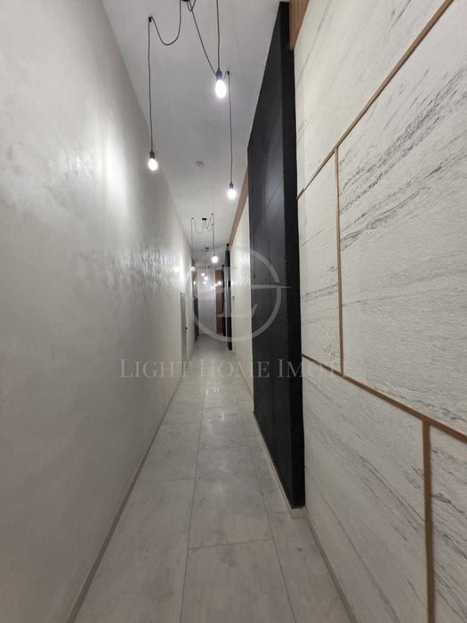 Продава се Тристаен апартамент в Пловдив, Христо Смирненски - 100 кв.м за 2270 €/кв.м - Снимка #21