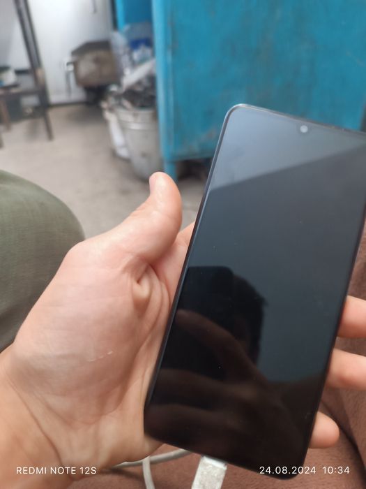 Vivo v21 8gb 128 GB aybi yoq ochlmagan