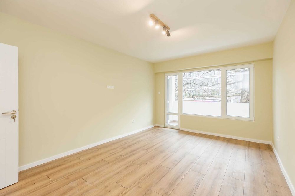 Продава се Четиристаен апартамент в Варна, Чайка - 79 кв.м за 1534 €/кв.м - Снимка #1