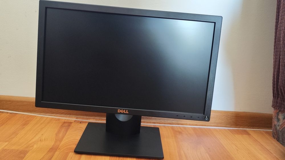 Monitor Dell E1916HE