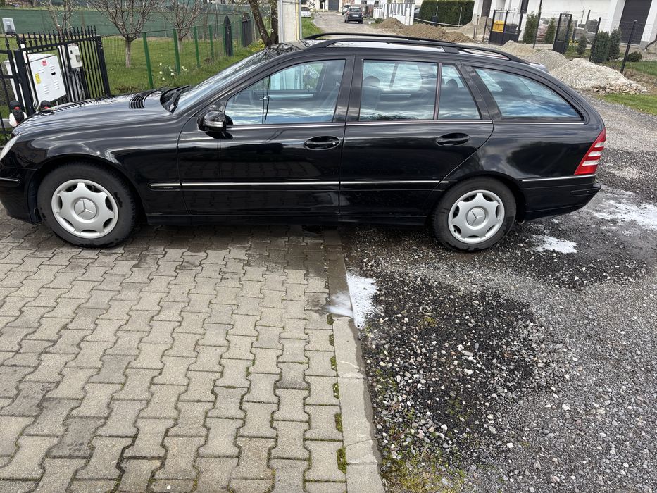 Mercedes C-Class C220