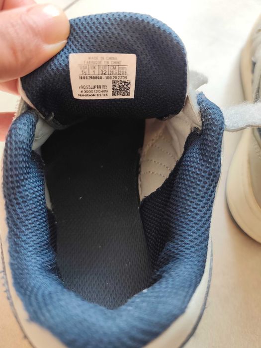 Adidasi Reebok cu scai