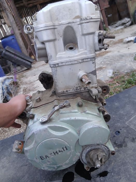 Vând sau dezmembrez motor Bashan 250cc