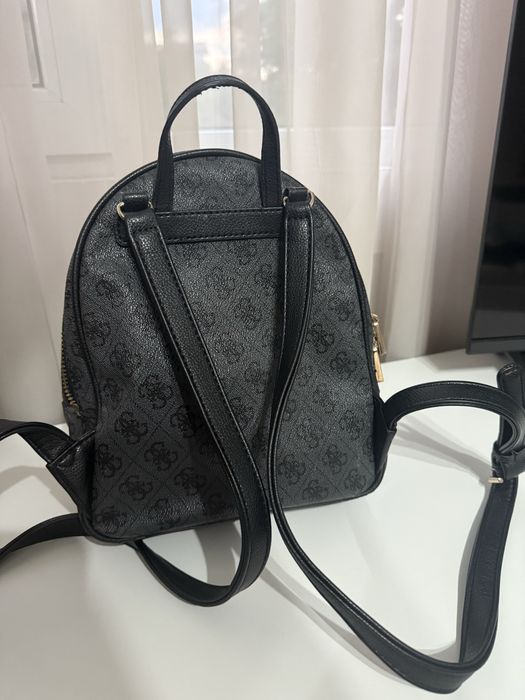 Раница Guess оригинална