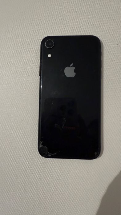 продам айфон Xr б/у