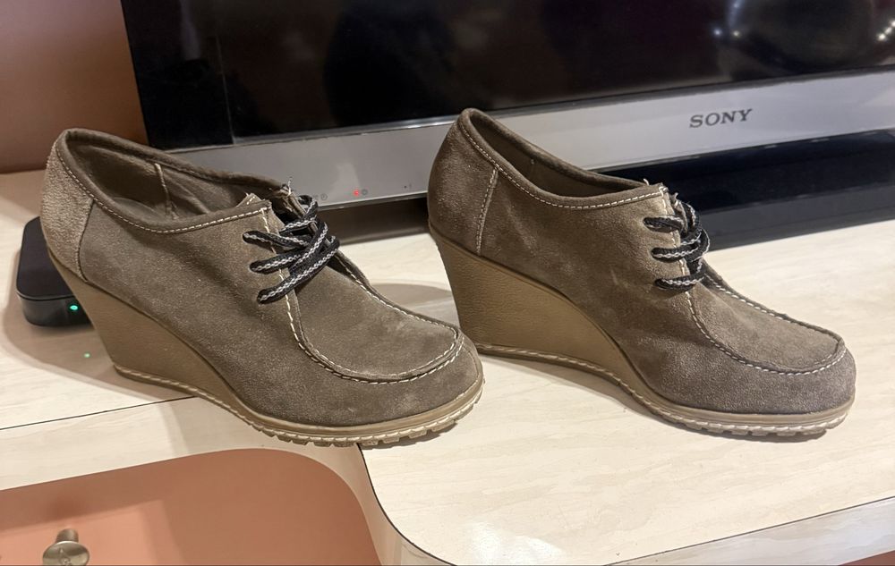 ВСИЧКИТЕ ЗА 15€ Обувки от естествена кожа и велур Номер 37 БЕЗ ЗАБЕЛЕЖКИ!