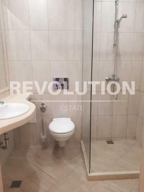 Дава се под наем Двустаен апартамент в Варна, Аспарухово - 80 кв.м за 600 € - Снимка #6