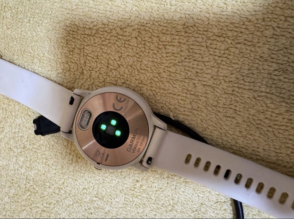 Ceas Garmin Vivoactive 3 HR GPS