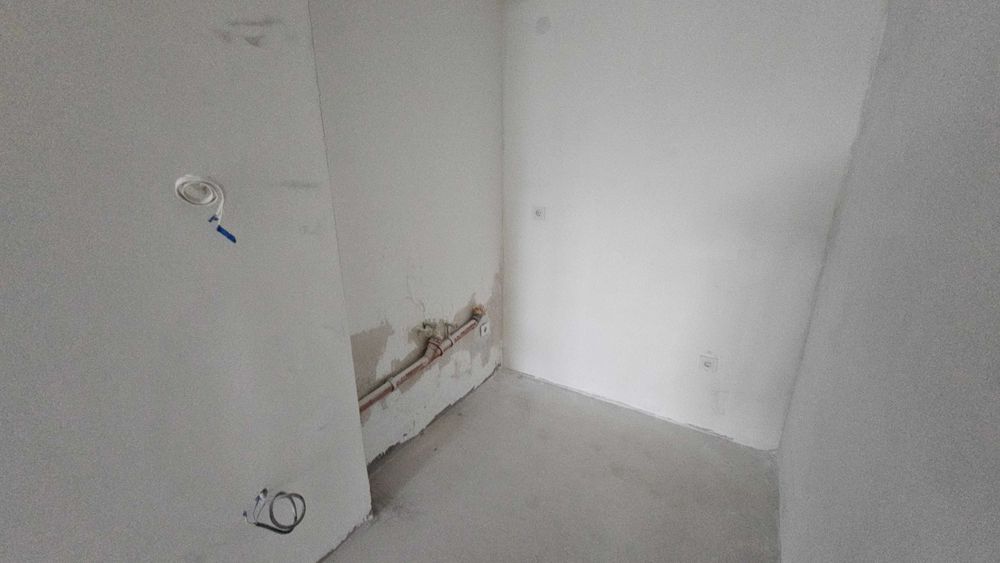 Продава се Двустаен апартамент в Разград, Бели Лом - 65 кв.м за 1232 €/кв.м - Снимка #5