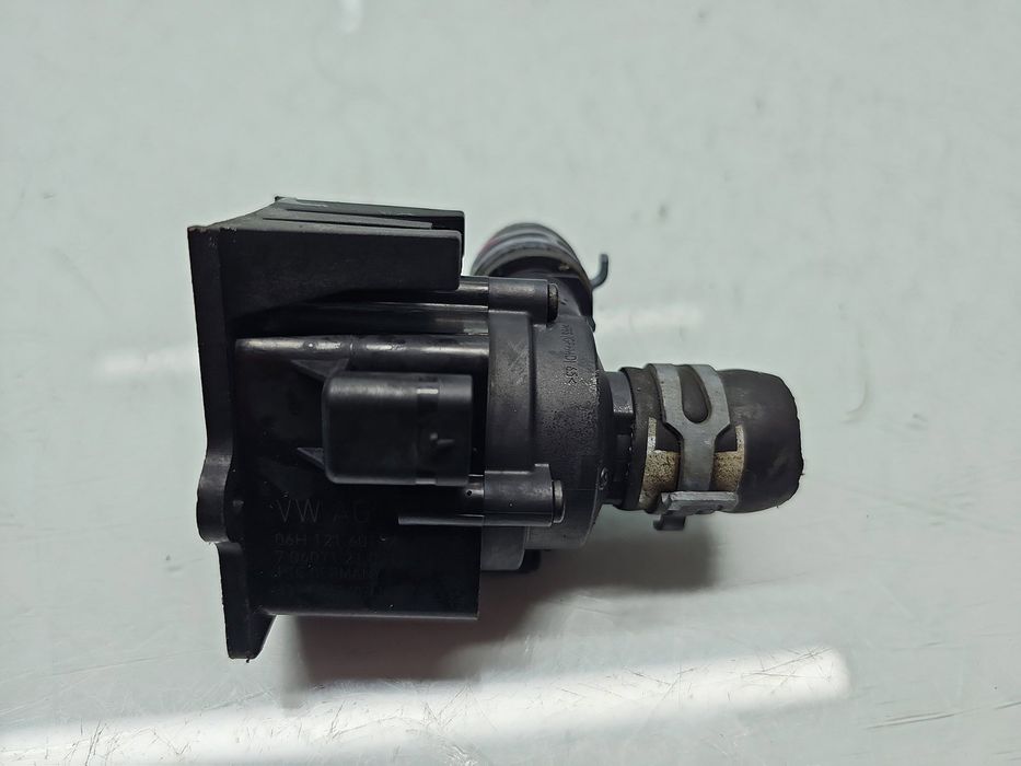 Pompa recirculare apa AUDI Q5 (8RB) [ Fabr 2008-2016] 06H121601M 2.0 T