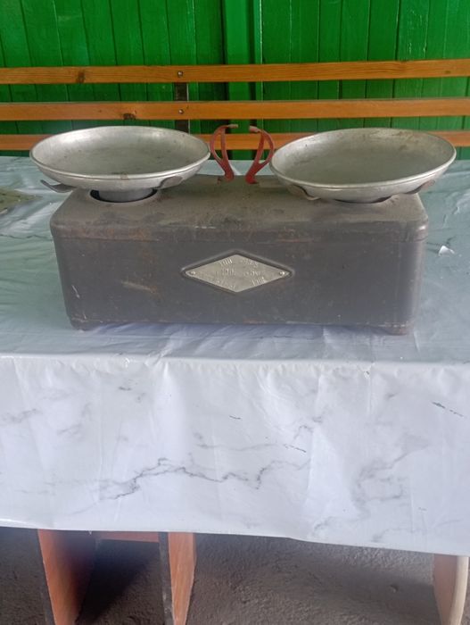 Продам весы почти новый