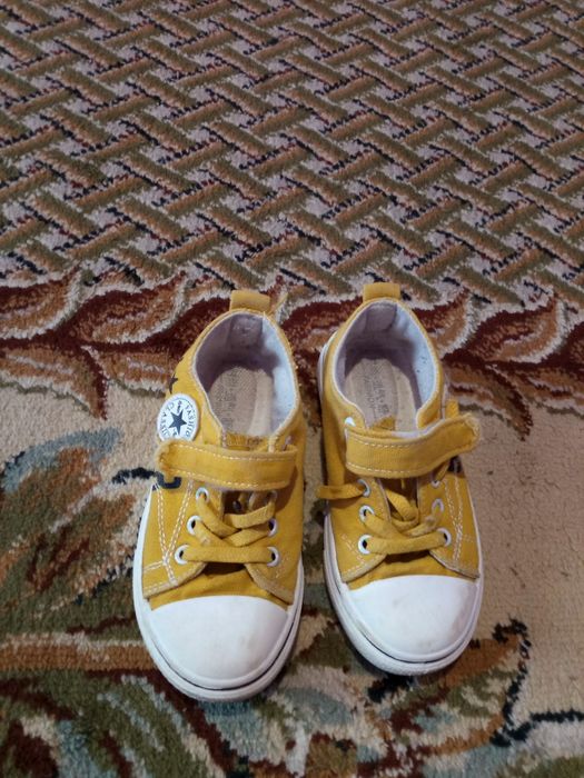 Продам красовки детские