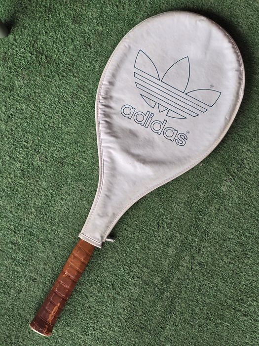 Racheta tenis vintage, semnătura Ivan Lendl