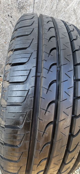 Anvelope Goodyear EficientGrip SUV 4x4 215/55 R18 99V