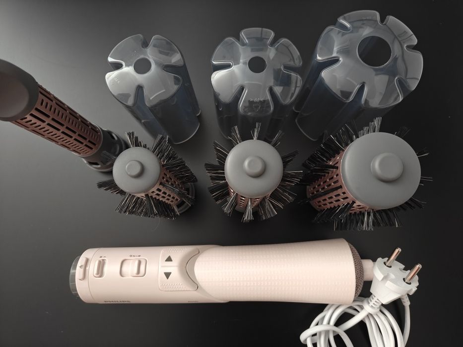 Perie rotativa cu aer cald Philips, 1000 W