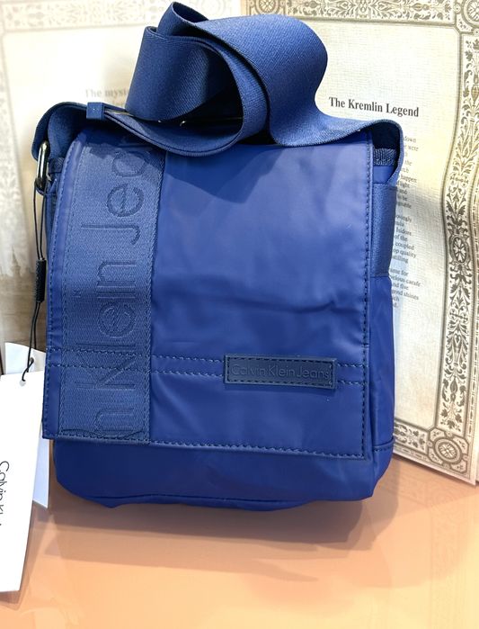 Calvi Klei Blue мъжка чанта промазка намлена до Изчерпване