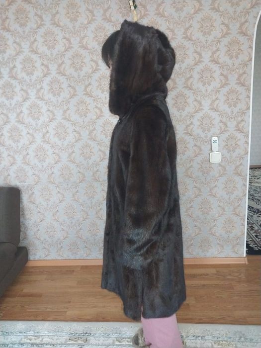 Продам норковую шубу