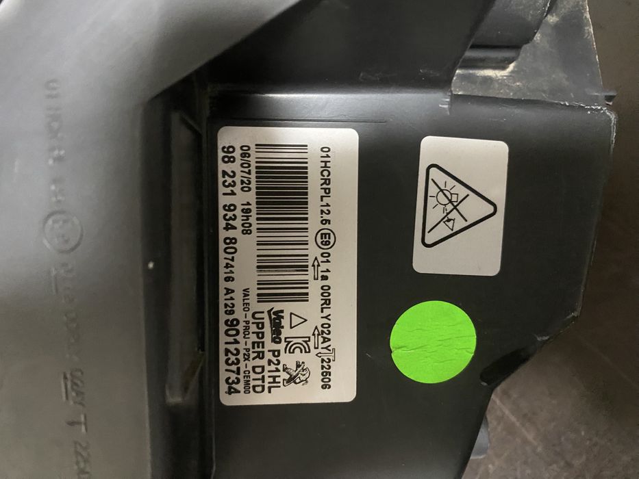 Far dreapta full led Peugeot 208  2008 an 2019-2023