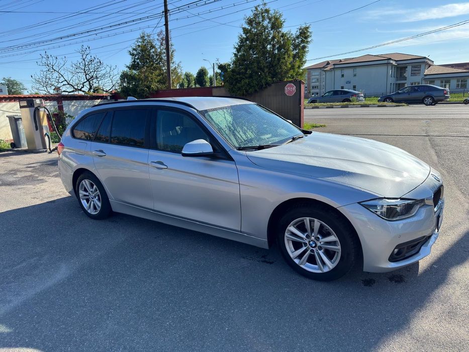 BMW 3 Series 2019 — imagine 4