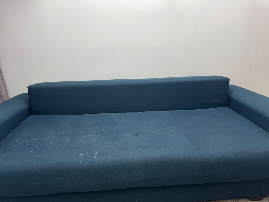 Canapea extensibila albastra