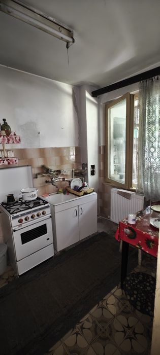 Apartament 2 camere Centru, parter, balcon, centrala termica