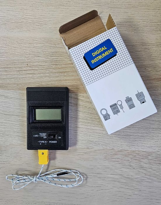 Цифров промишлен термометър със сонда -50 - 1300 'C