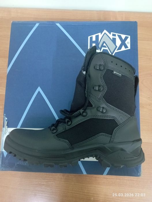 Продам демисезонные берцы 42 размер