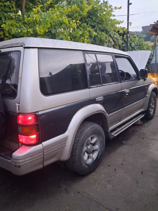 Pajero  shogun 7 locuri 4x4  diesel