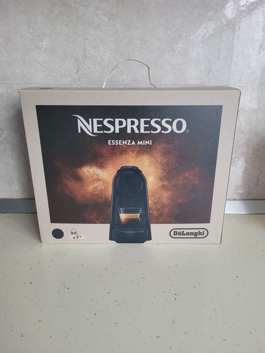 Expresor Nespresso DeLonghi nou