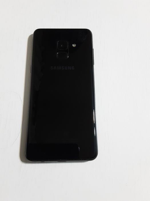 Продается телефон Samsung Galaxy A8