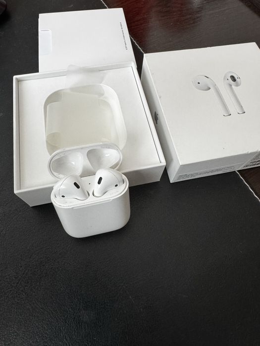Слушалки Apple AirPods 2